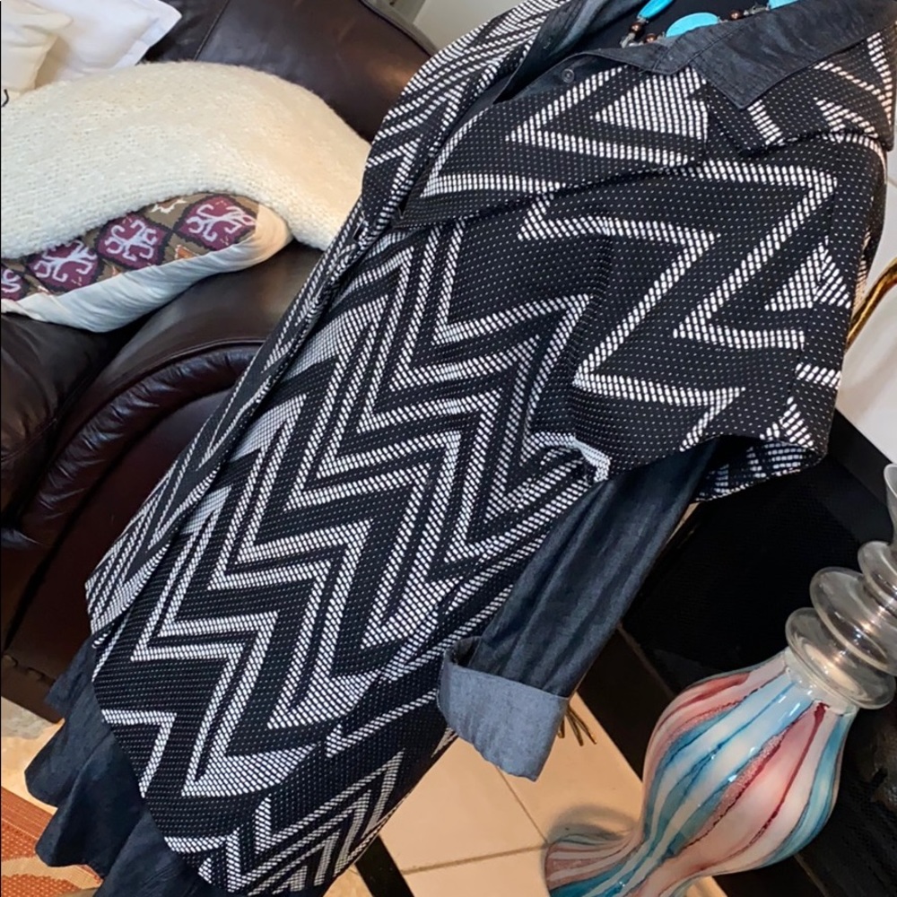 The Top Layer Beautiful Zigzag Jacket! - image 5